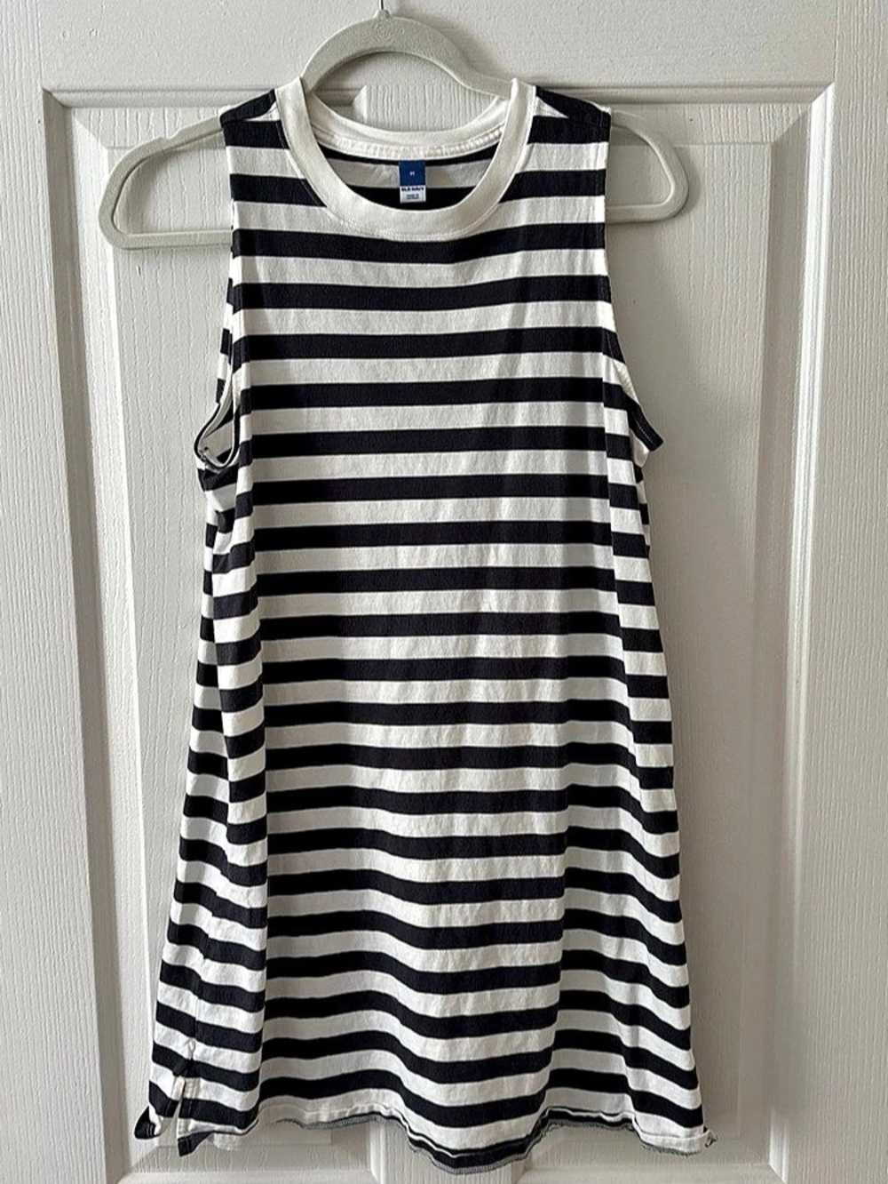 Old Navy Striped Mini Dress in Black & White Size Medium Like New